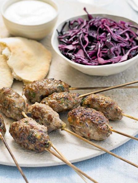 Kofte met zoetzure rode kool